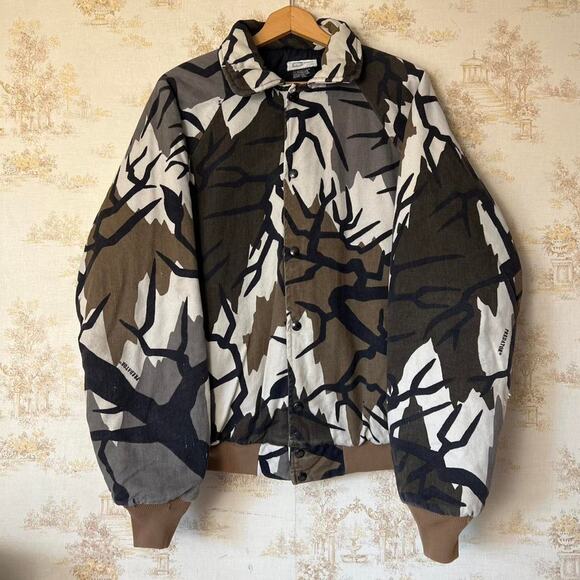 90s Predator Camo Insulated Bomber Jacket Size XL - Picture 2 of 8